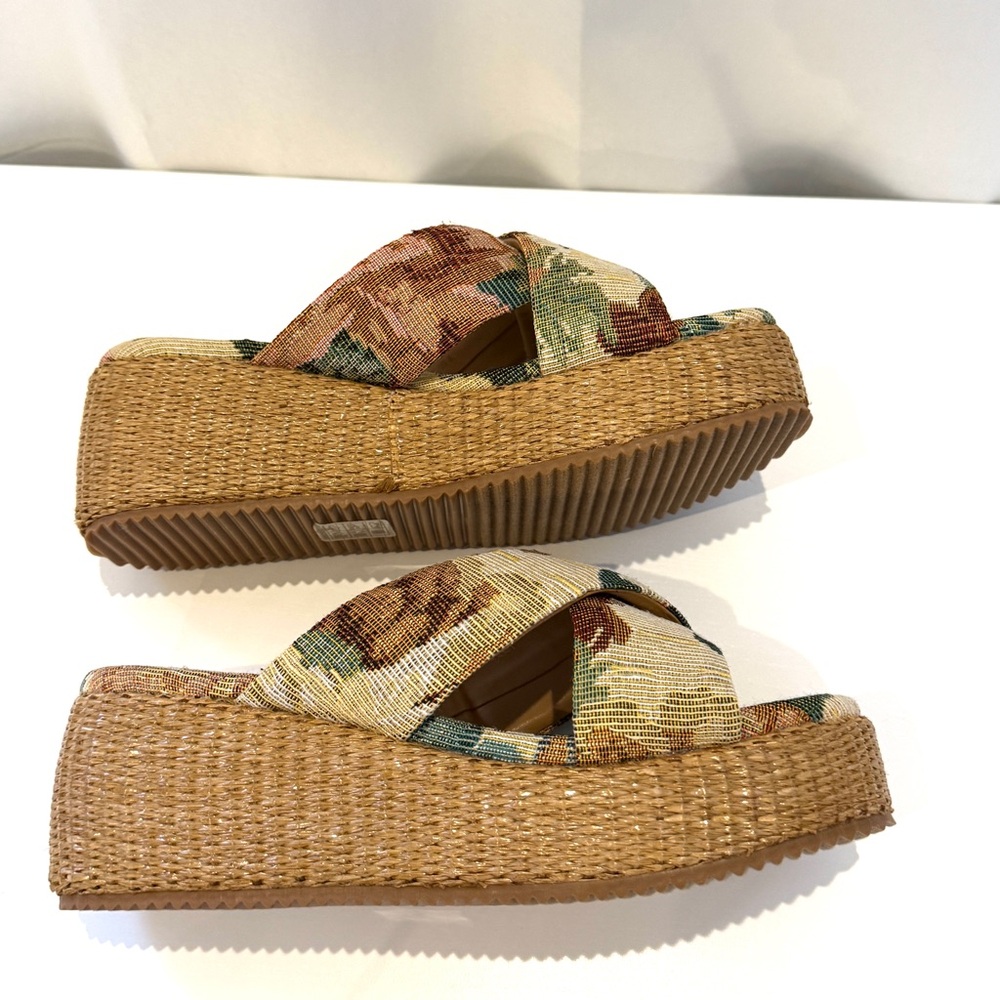 NWOT Oasis Society Platform Slide Sandals Floral Woven Size 8 Boho Chic - Picture 8 of 10